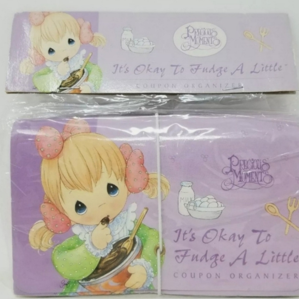Precious Moments purple Coupon Organizer NEW